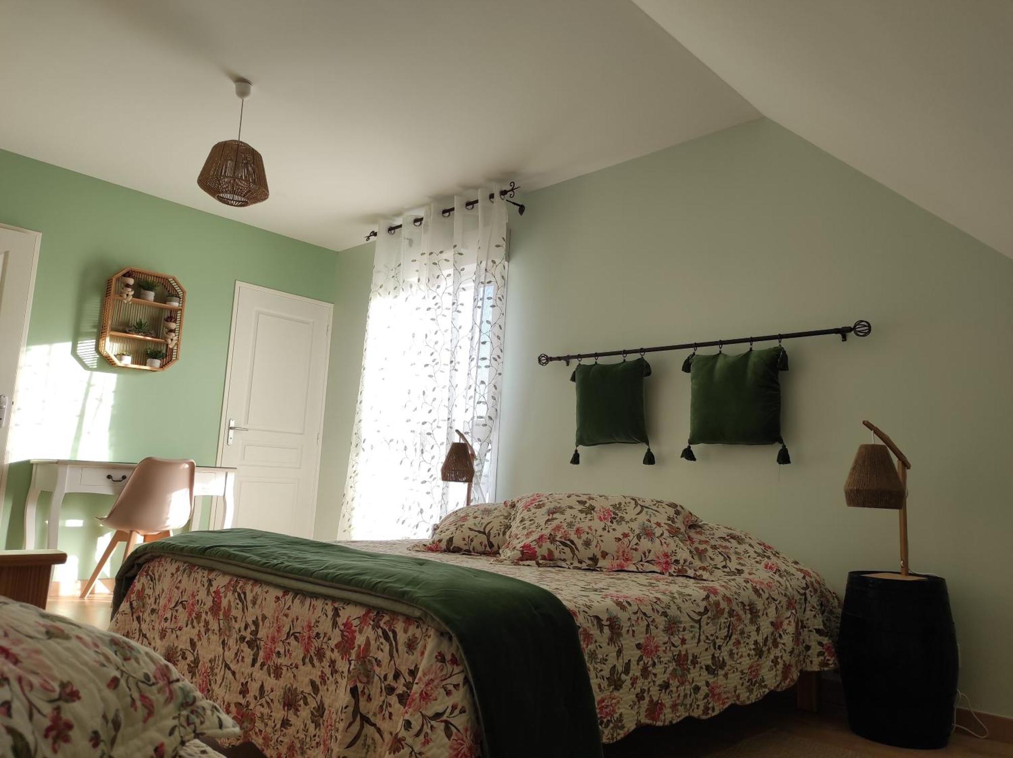 Le Logis Du Livier Hotel Saint-Georges-sur-Layon Bilik gambar