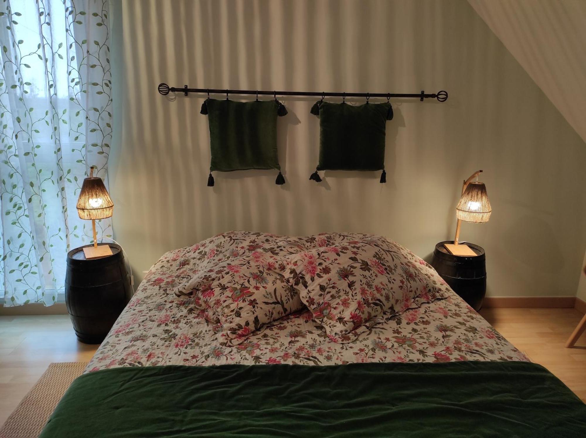 Le Logis Du Livier Hotel Saint-Georges-sur-Layon Bilik gambar