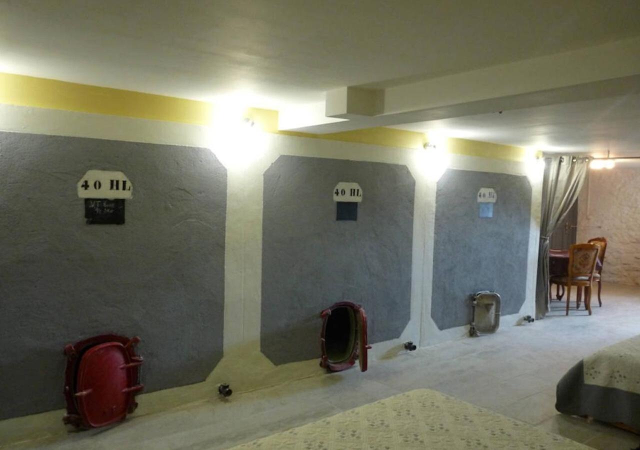 Le Logis Du Livier Hotel Saint-Georges-sur-Layon Bilik gambar